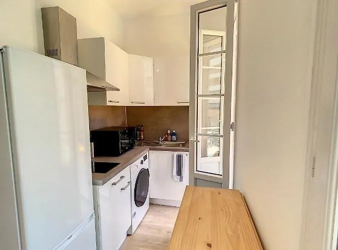 Διαμέρισμα Studio A 100 M De La Mer