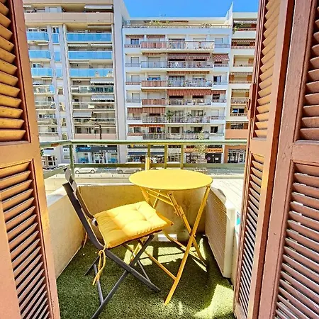 Studio A 100 M De La Mer * Nizza