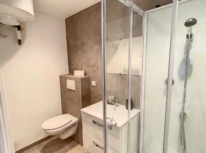 Apartment Studio A 100 M De La Mer Nice